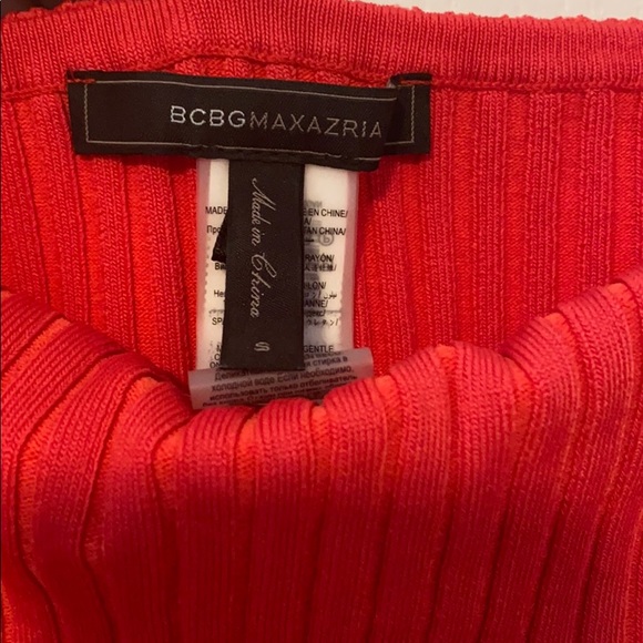 BCBG MAXAZRIA RED CROP TOP - Picture 2 of 2